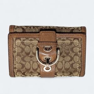 Coach Vintage Distressed Buckle Triple Fold Wallet Y2K Grunge Beat Up Aesthetic